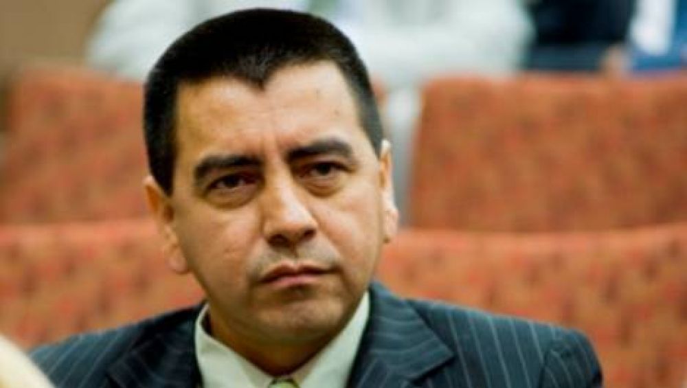 Gordillo deber� aclarar dudas del oficialismo y la oposici�n