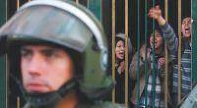 Chile: estudiantes toman un ministerio y los desalojan