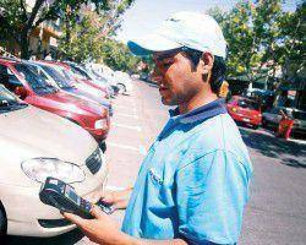 Desde hoy el estacionamiento en el Centro C�vico ser� controlado