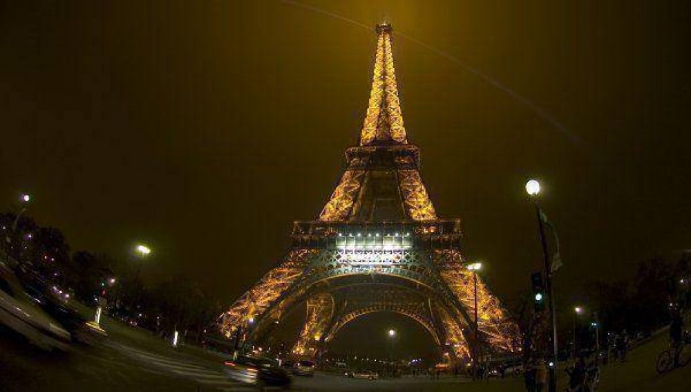 La Torre Eiffel, cerrada por huelga