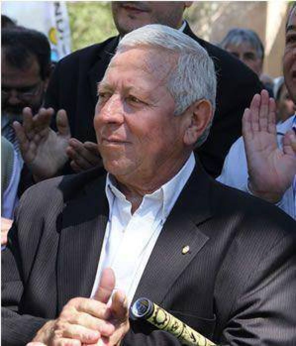 Piden que los s�per y shoppings no abran los domingos	