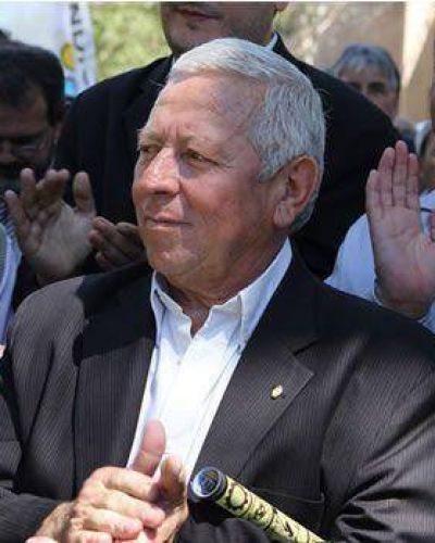 Piden que los s�per y shoppings no abran los domingos	