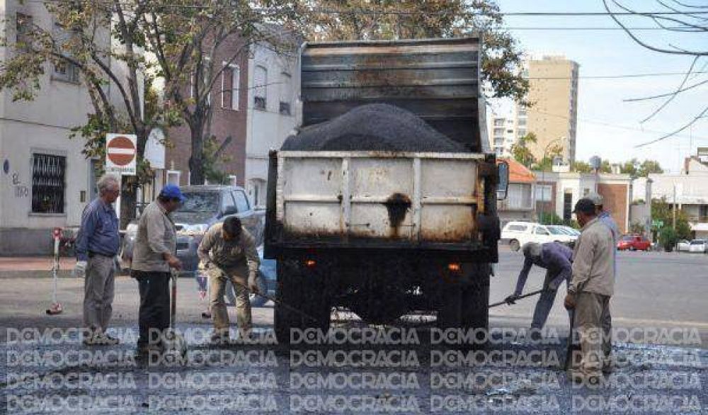 Meoni busca revitalizar la gesti�n y ya ejecut� $6.774.903 en repavimentaci�n