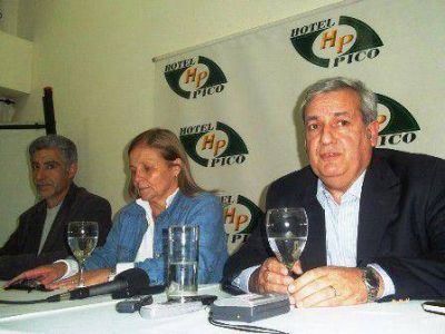 Torroba present� en Pico la lista de las PASO