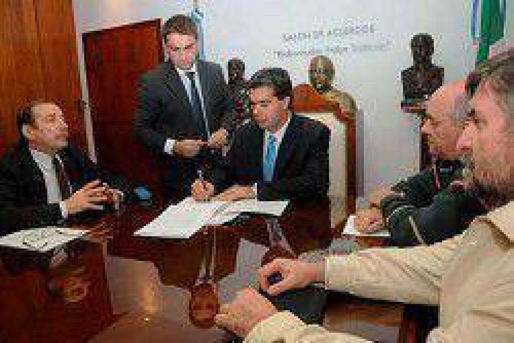 Gobierno y UNNE instalar�n un Centro de Investigaci�n y Desarrollo en El Impenetrable