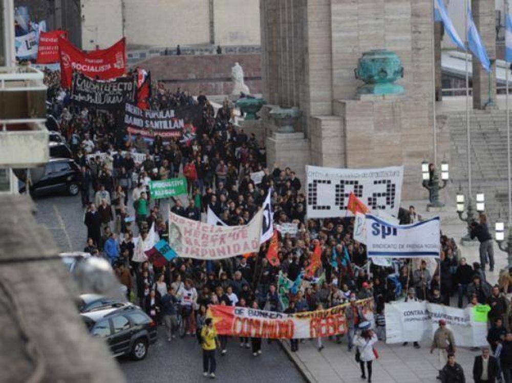 Se realiz� ayer una marcha multisectorial con un fuerte mensaje contra los narcos