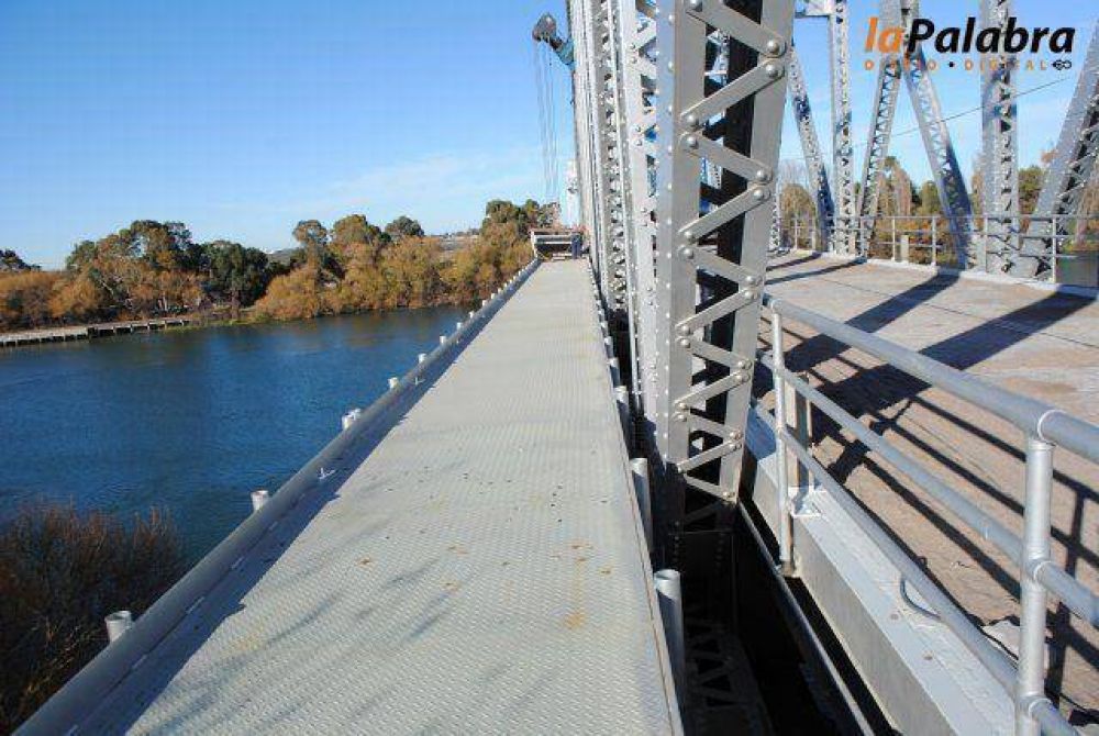 Importante avance en la obra de puesta en valor del Puente Ferrocarretero