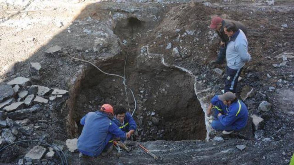 El cr�ter destap� instalaciones deterioradas y enojo vecinal