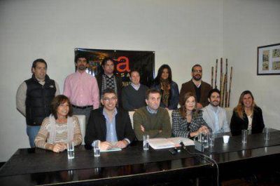 El massismo present� su lista lujanense