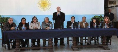 Jenefes entra a tallar en la interna del peronismo de Perico
