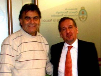 Reuni�n del Intendente con el ministro Lino Bara�ao
