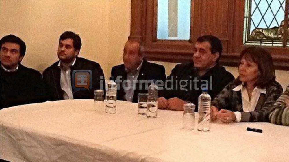 El PJ lanz� la escuela para militantes	 
