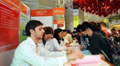 Eliminan el cupo para ingresar a Medicina
