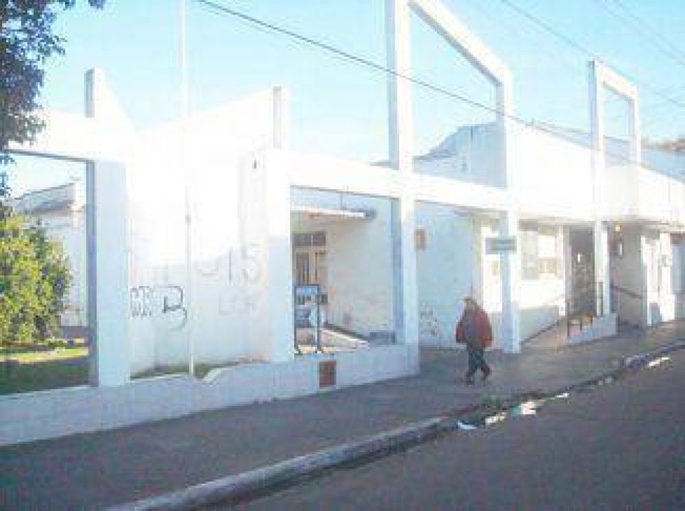 Analizan poner en red al Hospital Julio M�ndez