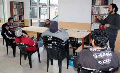 Inauguraron nuevos cursos para j�venes en el 2 de Abril