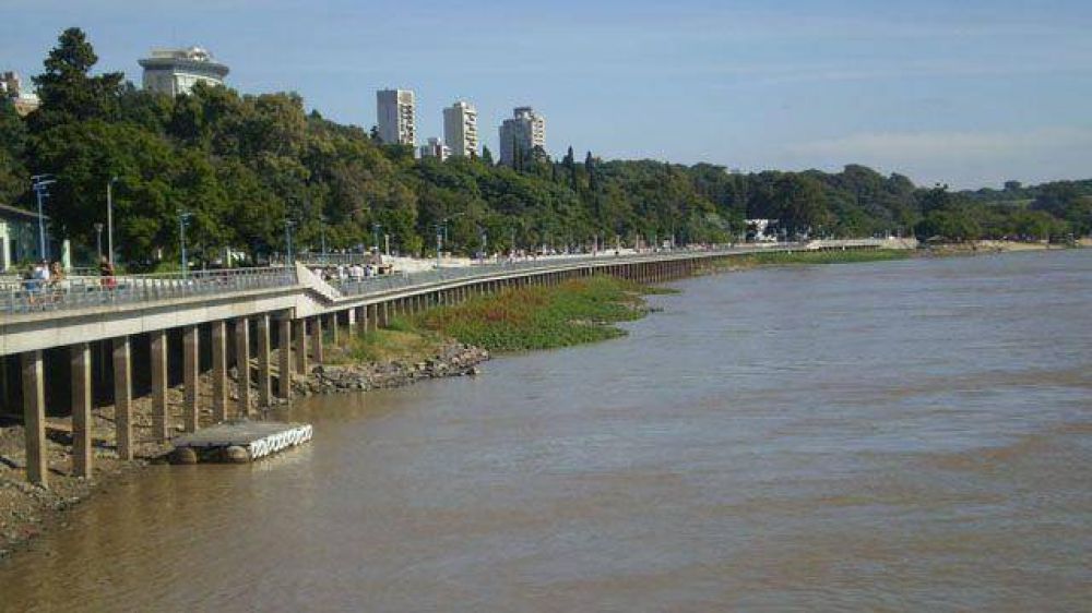 El pico de la creciente llegar� a Paran� a mediados de julio  