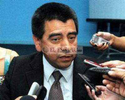 El ministro Gordillo responder� hoy las preguntas de los senadores