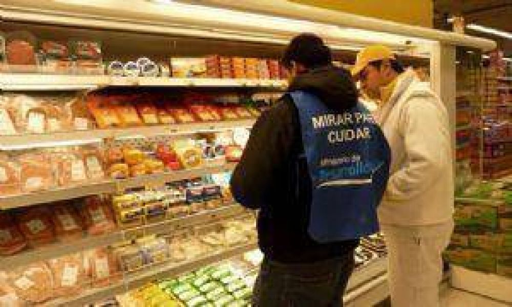 Comprueban faltantes de productos en los s�per