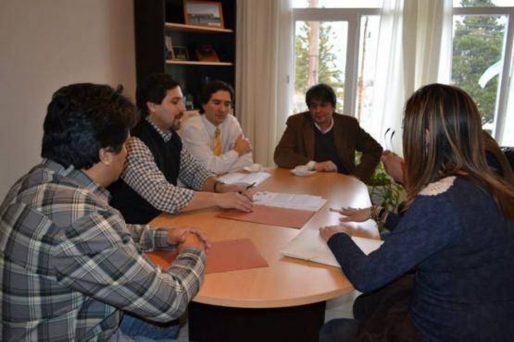 El Municipio firm� convenio con empresa