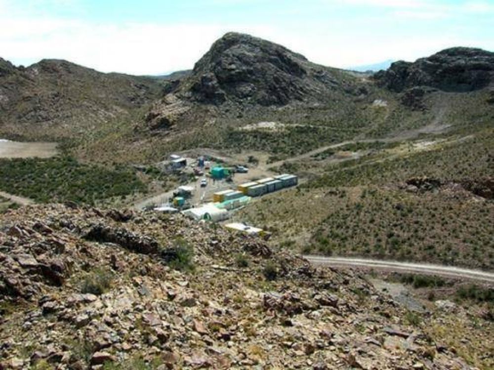 Nuevamente los camioneros paran la miner�a