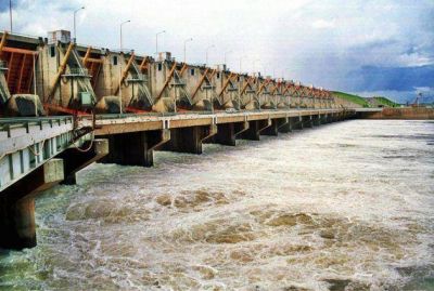 Desde Yacyret� se�alan que el embalse del Paran� est� al l�mite