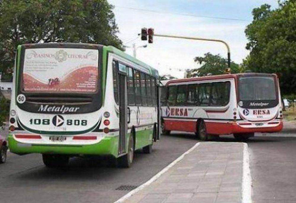 Colectivos urbanos circulan con normalidad