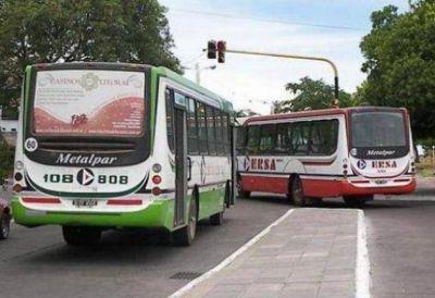 Colectivos urbanos circulan con normalidad