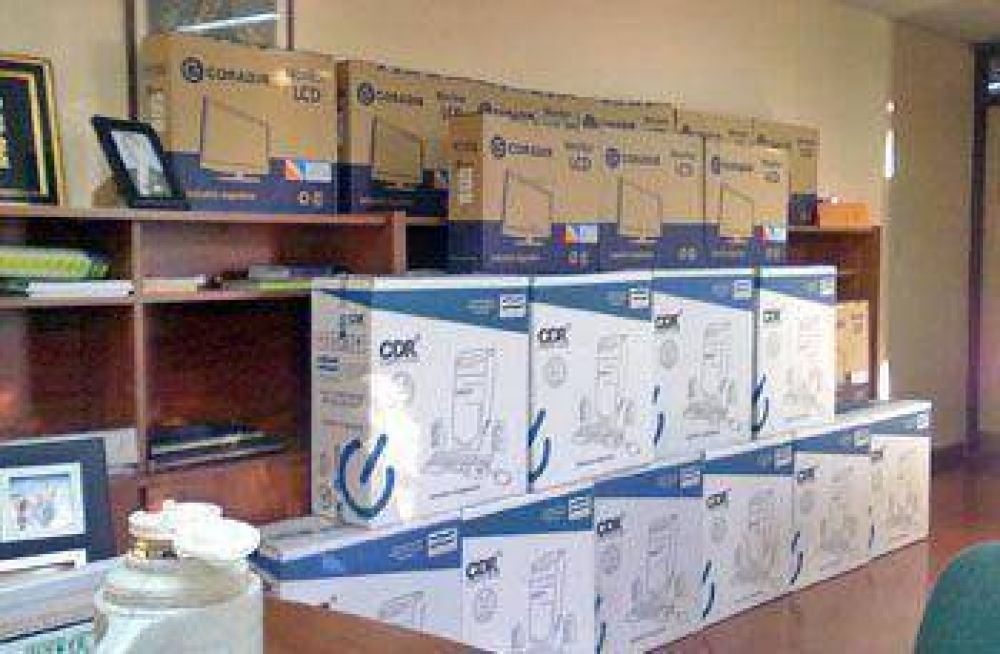 El Hospital recibi� equipos inform�ticos a trav�s del Ministerio de Salud