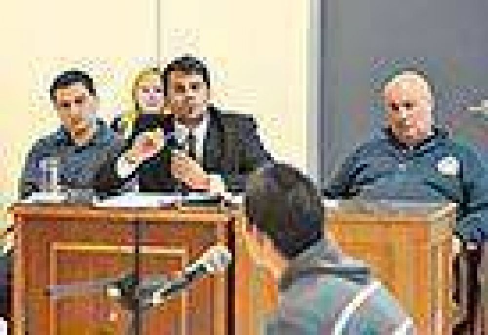 Comenz� el juicio a polic�as acusados de secuestrar a un menor