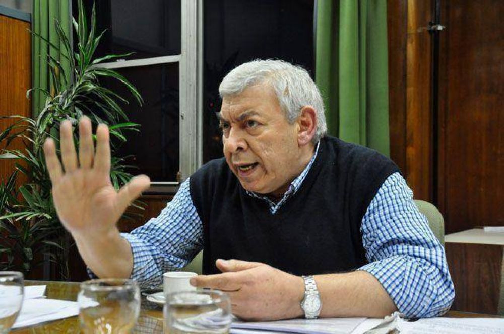 Tavella: �si yo fuera P�rez no me quedaria un d�a m�s en el directorio�