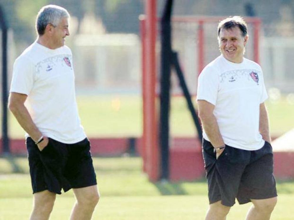 Newell's: "Al Tata no lo convenci� nadie, vino por el club", asegur� Dezotti