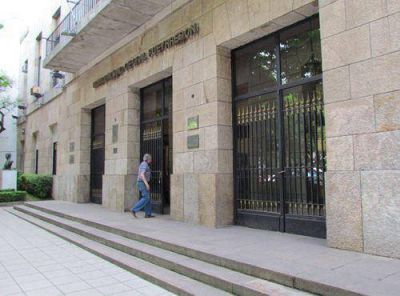 Municipales realizan medidas de fuerza por falta de calefacci�n