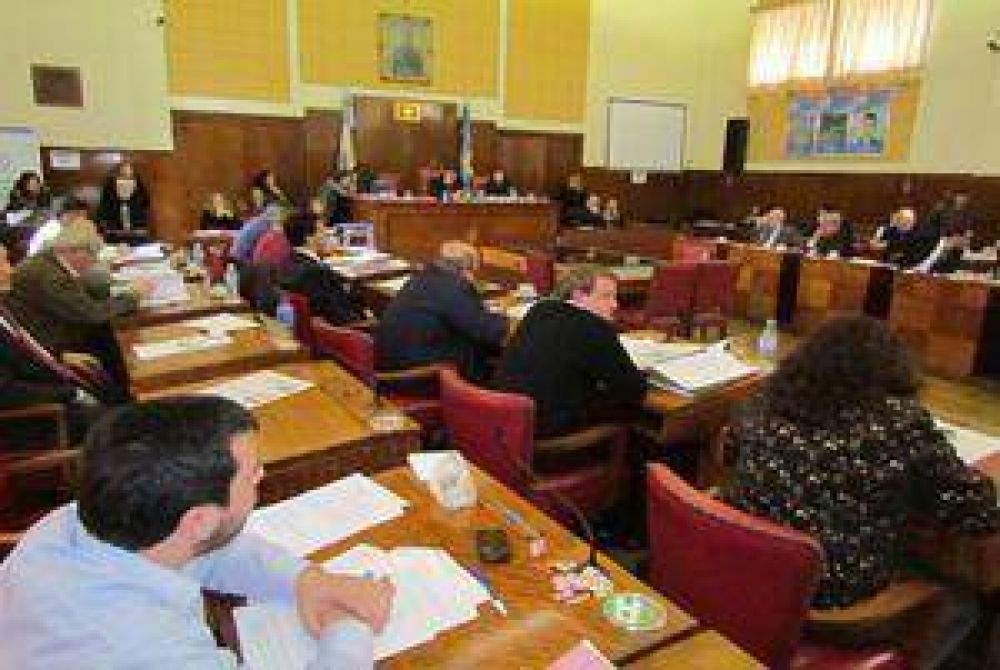 El Concejo aprueba convenio para el traslado de la Municipalidad