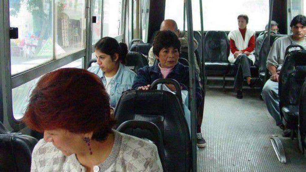 Proponen que usuarios intervengan a la hora de fijar tarifas de �mnibus