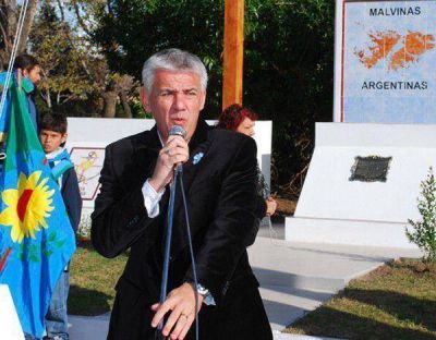 �Larraburu y Breitenstein juegan para el mismo equipo� el de los traidores�