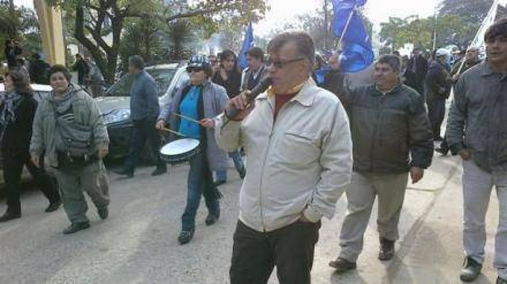 Judiciales realizaron paro y marcharon por las calles c�ntricas 