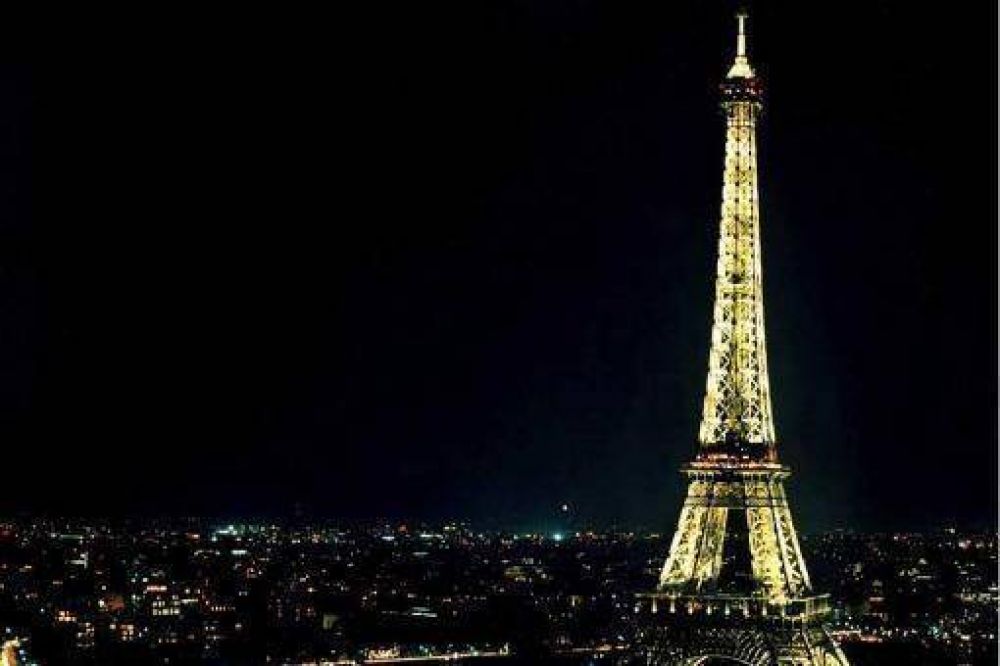 Segundo d�a consecutivo de paro en la Torre Eiffel