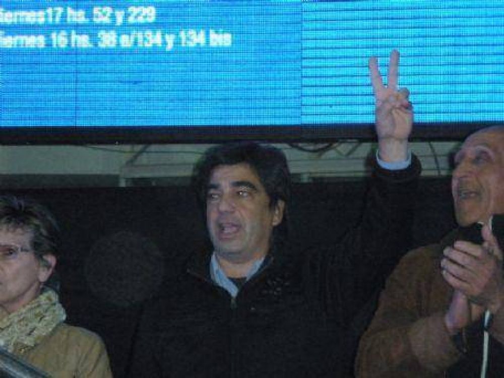 L�pez Muntaner, en el plenario del Frente para la Victoria: �Siempre propici� la unidad en el FpV�