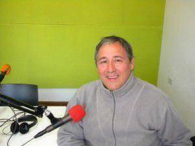 Jorge Lenzi, precandidato a concejal por el FPV: No podemos crear la falsa expectativa de que estamos tomando veneno, ni tampoco decirle a la gente que tenemos agua mineral que sale de las canillas
