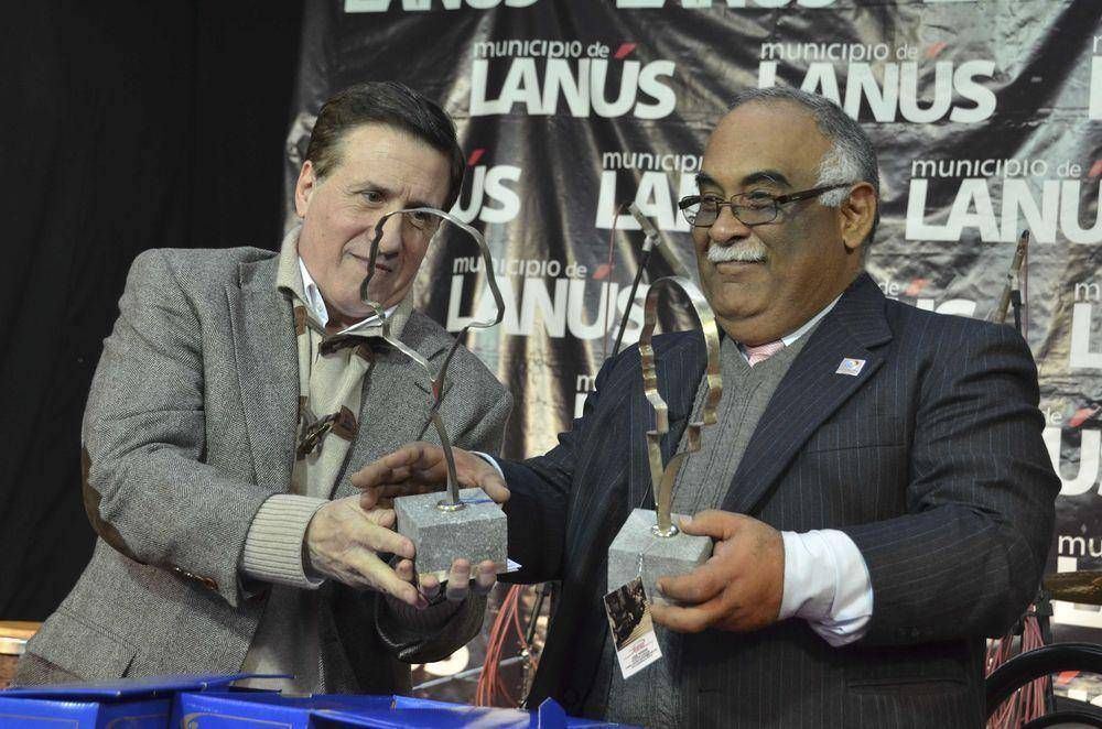 VISIT� LAN�S EL EMBAJADOR DE VENEZUELA EN ARGENTINA CARLOS MART�NEZ MENDOZA