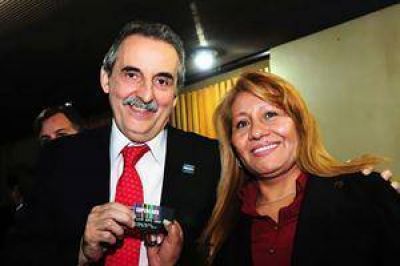 Con Moreno a la cabeza, se lanz� la nueva tarjeta SuperCard