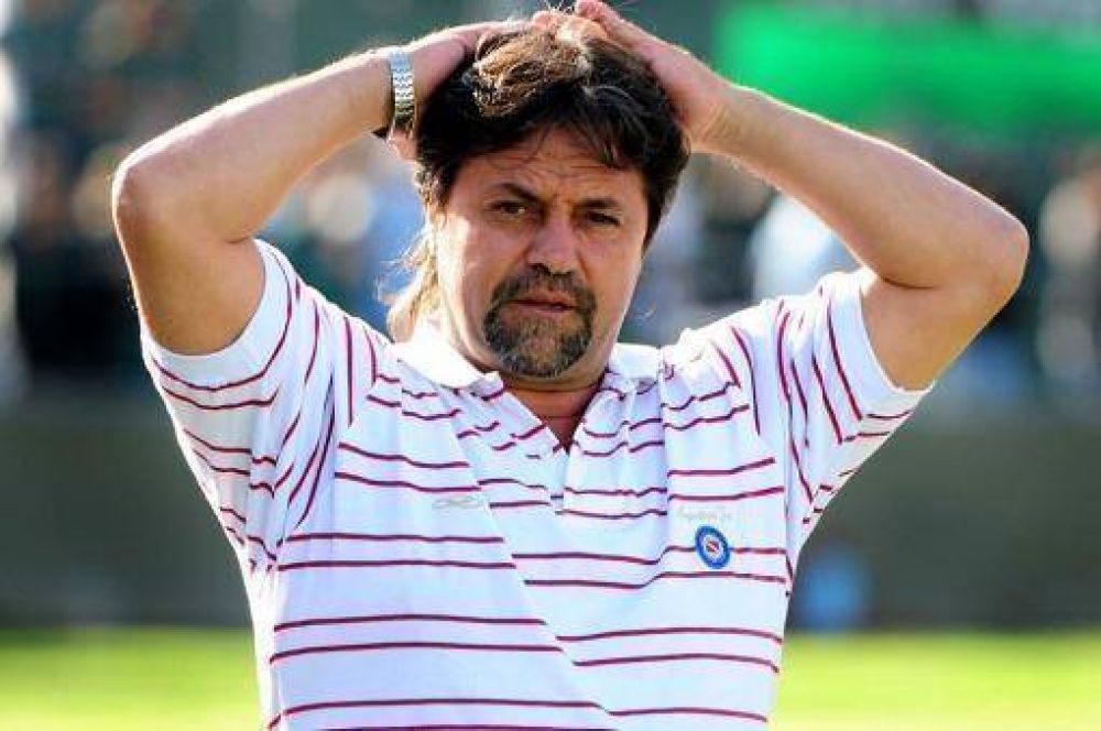 Caruso: "El 70 por ciento del mundo del f�tbol quer�a que descienda"