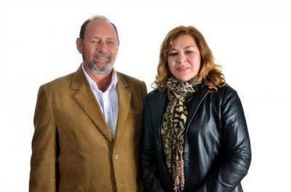 FRAUDE: La justicia Feudal proscribi� a Apo Gonz�lez como candidato radical. La Jueza Firm� y se fue de vacaciones