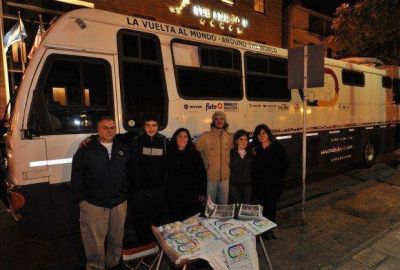 Una familia, un sue�o: quieren recorrer el mundo