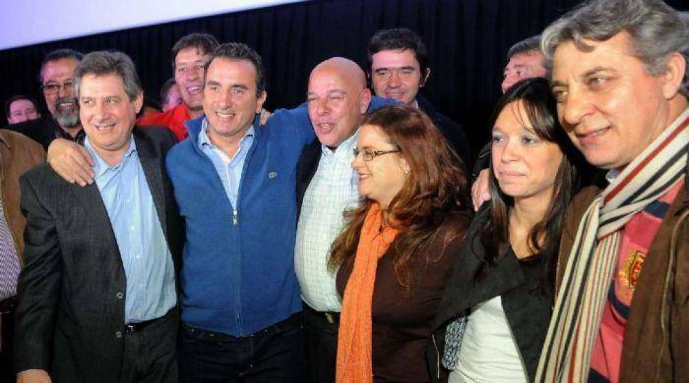 Mujeres del PJ avalan la lista que relega el cupo femenino