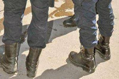 Piden la detenci�n de un funcionario policial por el caso de los adicionales
