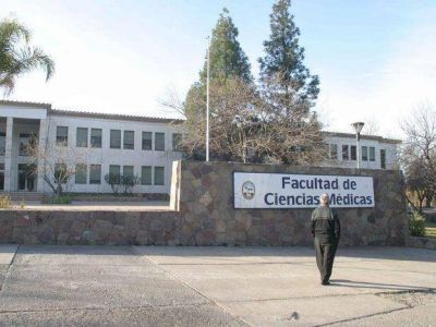 Tras eliminar los cupos en Medicina: �El examen de ingreso es de alta exigencia y no se va a modificar"