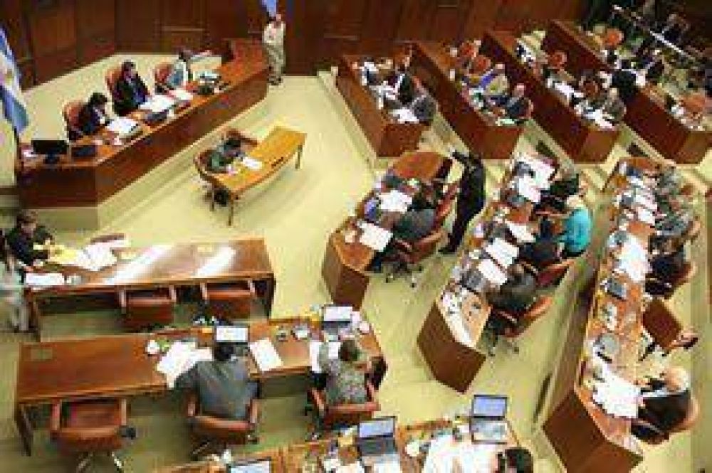  Diputados designan nuevo juez laboral	
