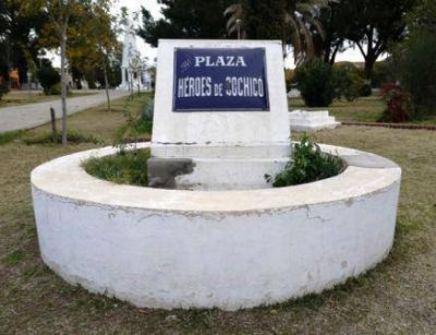 Victorica: quieren cambiar nombre a plaza