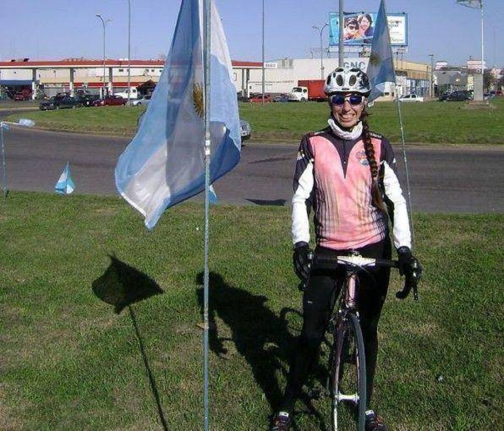 Carolina P�rez, bicampeona argentina de mountain bike